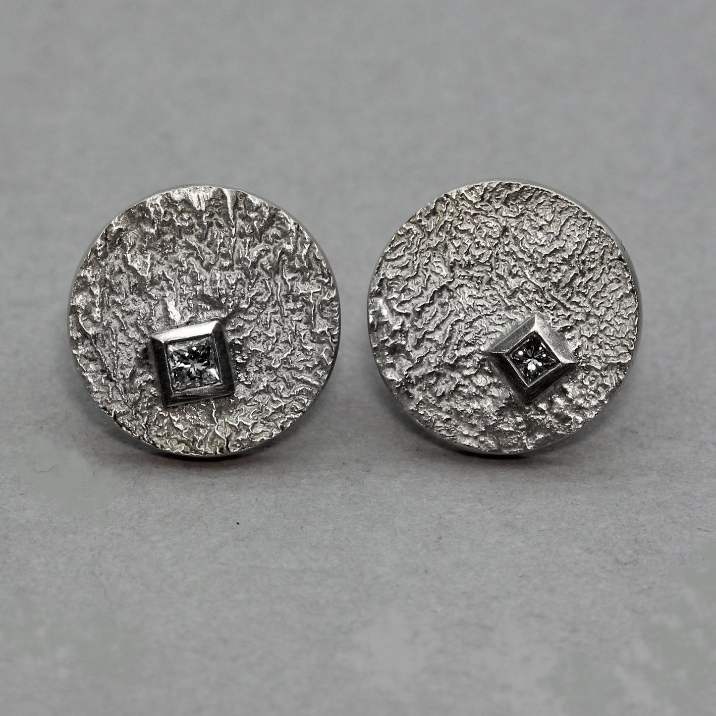 Reticulated Diamond Studs