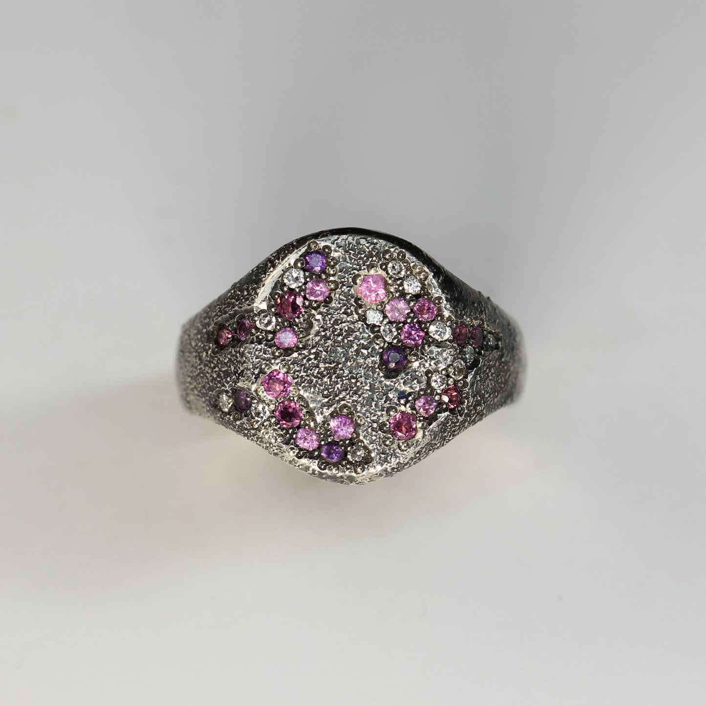 Reticulated Signet Ring Pink Edition