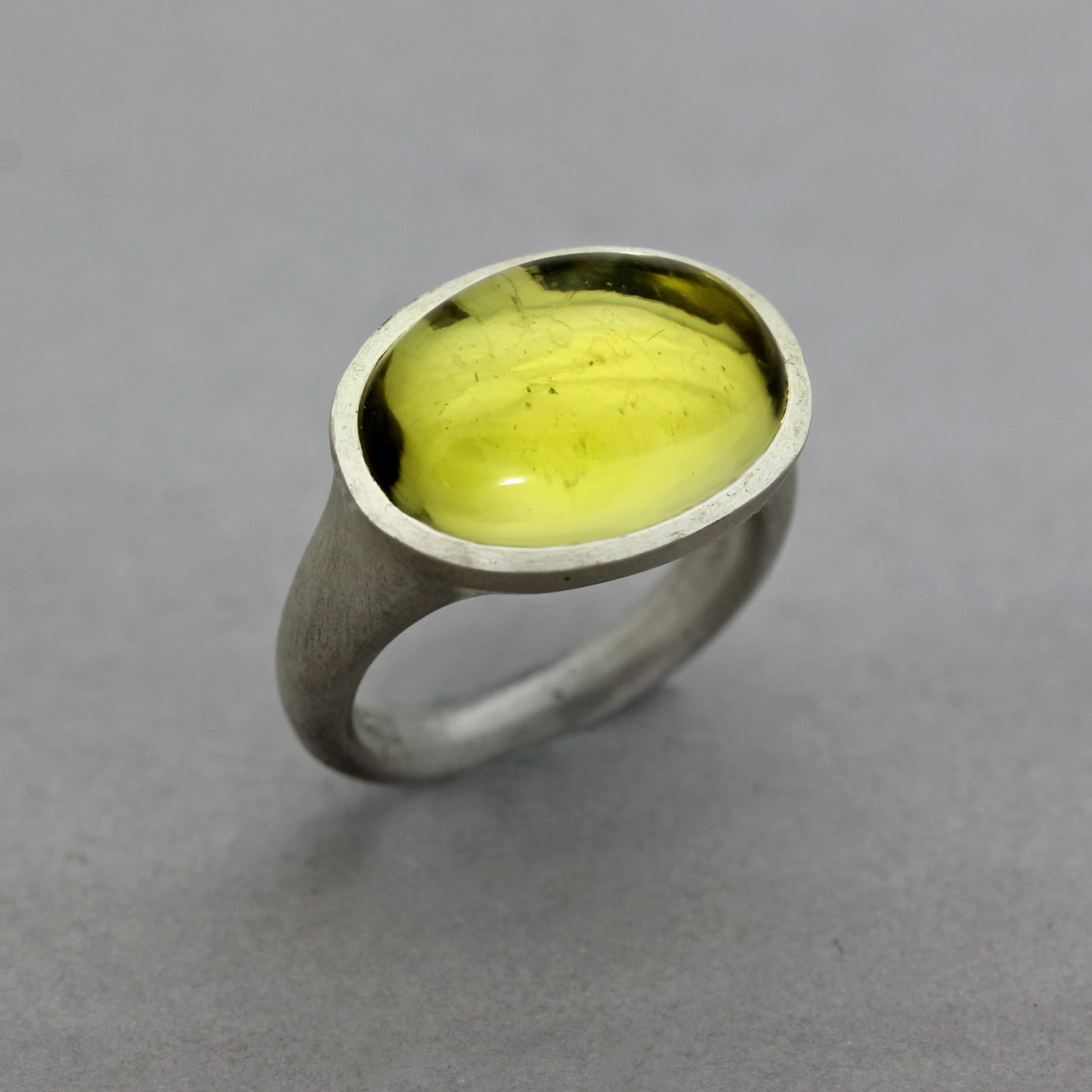 Large Green Quartz Cabochon Ring