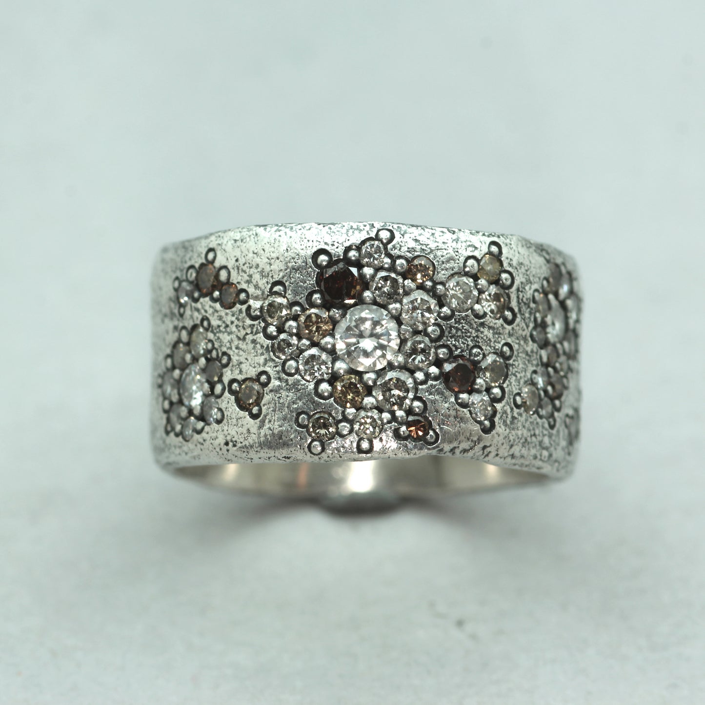 Reticulated Diamond Band