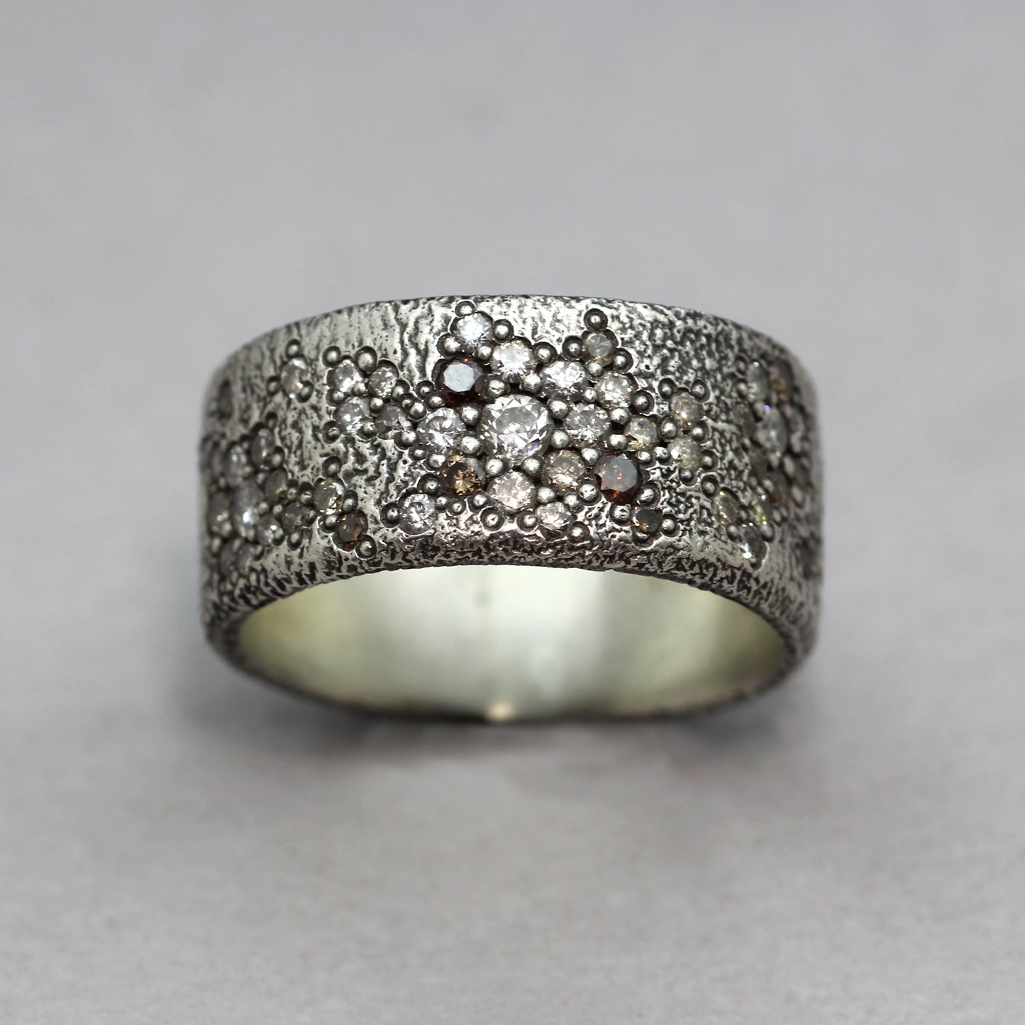 Reticulated Diamond Band