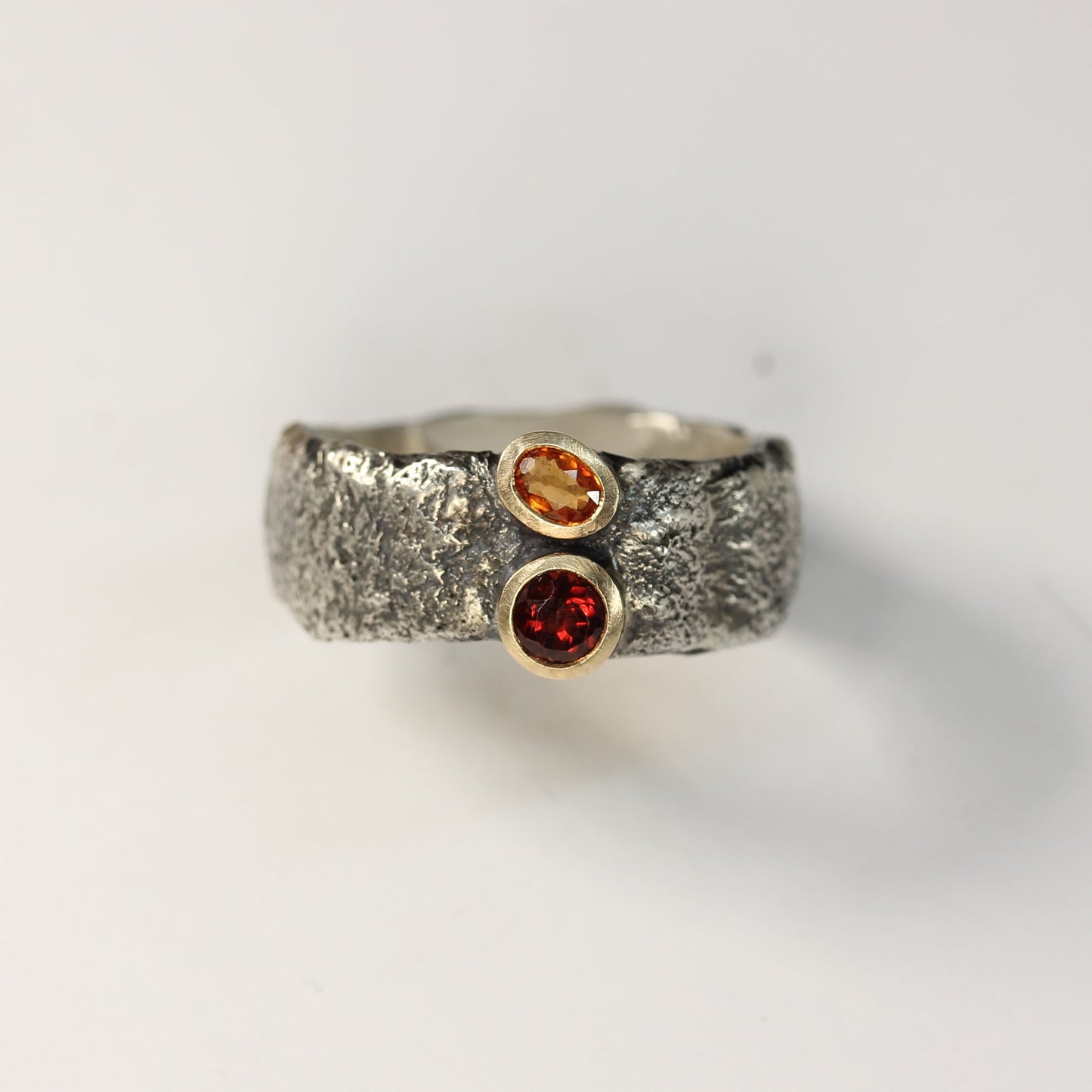 Reticulated Sapphire and Garnet Band